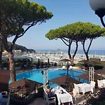 酒店 Cala Del Porto 蓬塔阿拉